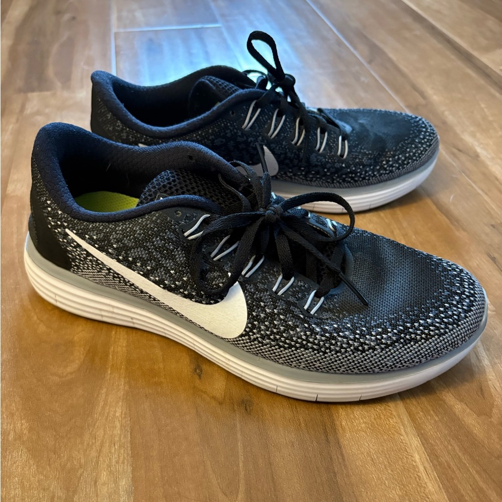 Nike Free RN Distance Run Natural Black and White Running Shoes